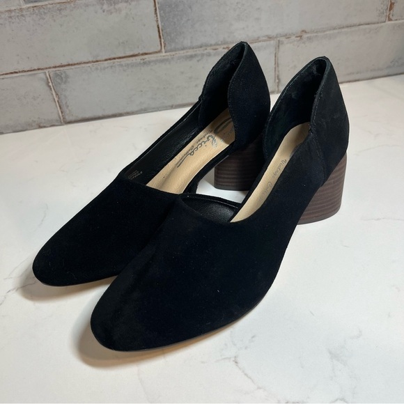 NIB Sbicca Black Suede Violin Mules 8 - Picture 5 of 15